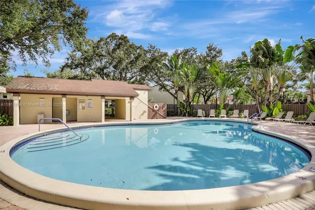 $2,550 | 4615 Carambola Circle South, Unit 27232, Pompano Beach, FL 33066