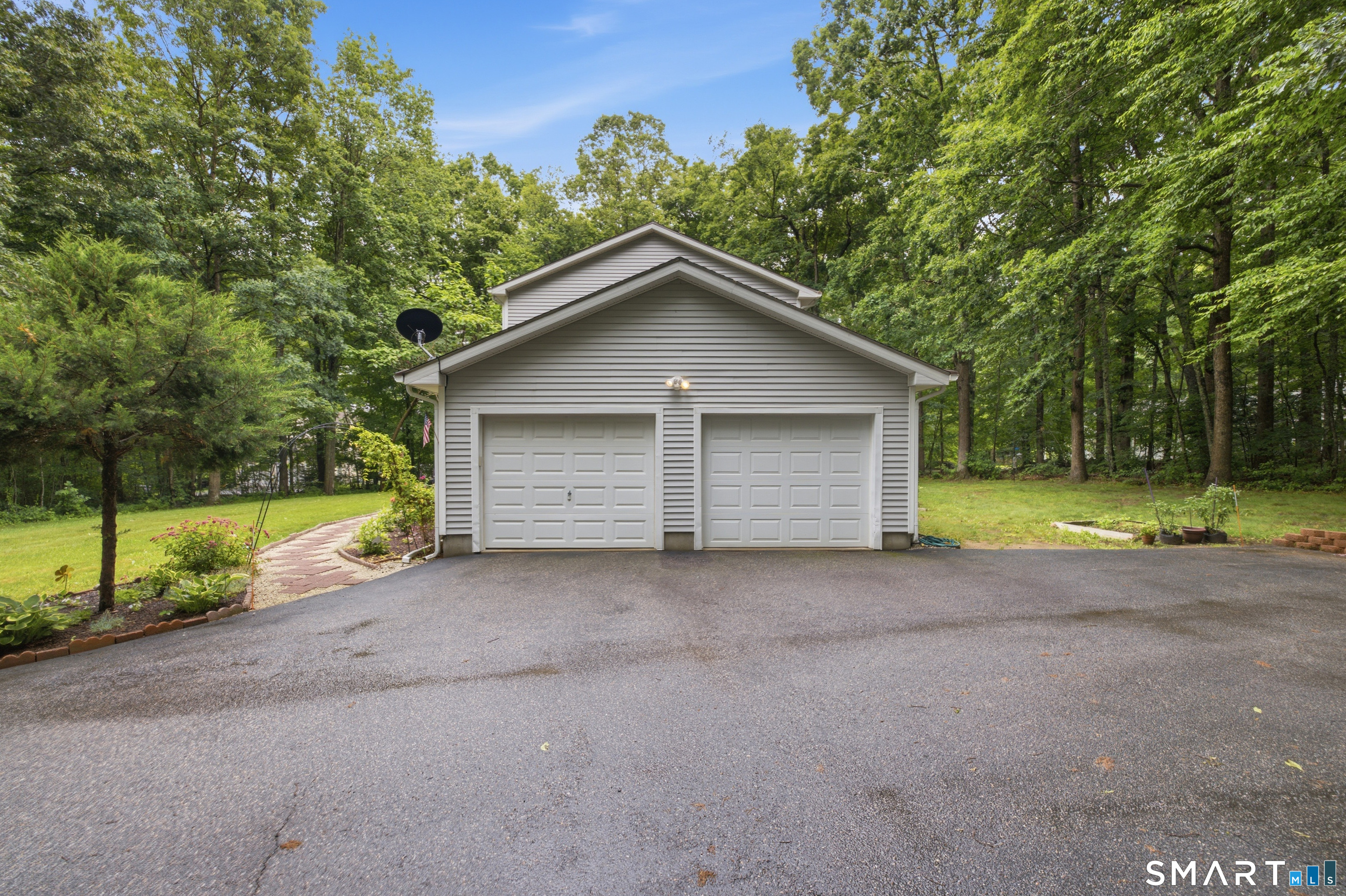 17 Dean Road East Lyme, CT 06333 - Photo 28 of 28