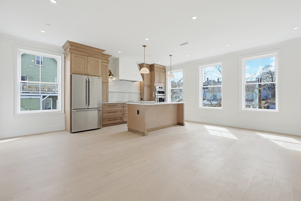 257 R Market Street, Unit B Boston, MA 02135 - Photo 5 of 30