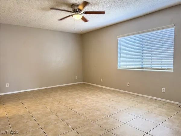 $1,300 | 2217 North Jones Boulevard, Unit 4, Las Vegas, NV 89108