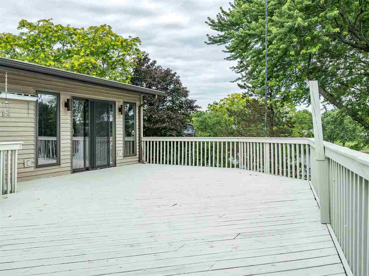 516 Baintree Road Davis, IL 61019 - Photo 7 of 25 a view of a wooden deck