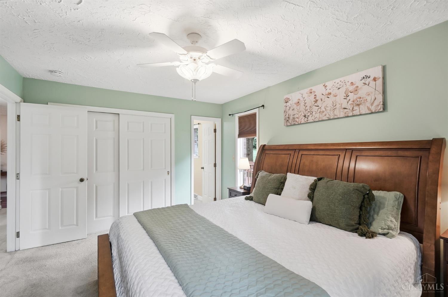 1460 Ebenezer Road Cincinnati, OH 45233 - Photo 30 of 61