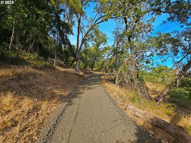 $129,000 | Black Oak Drive, Roseburg, OR 97471