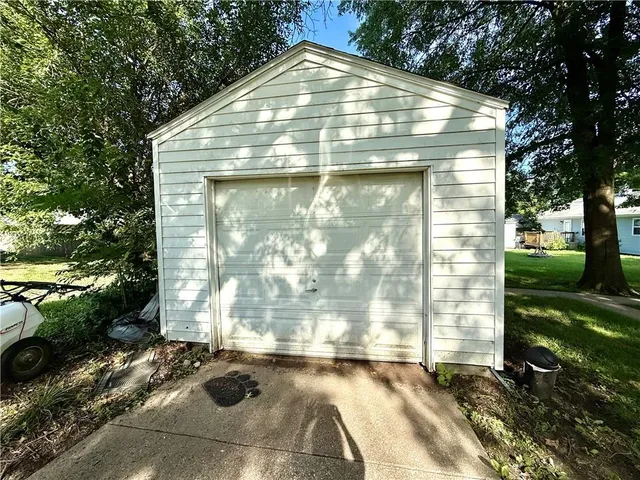 $165,000 | 733 West Thompson Street, Maryville, MO 64468