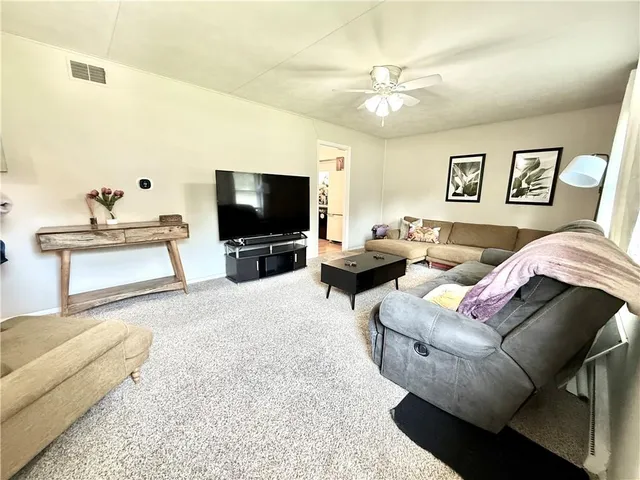 $165,000 | 733 West Thompson Street, Maryville, MO 64468