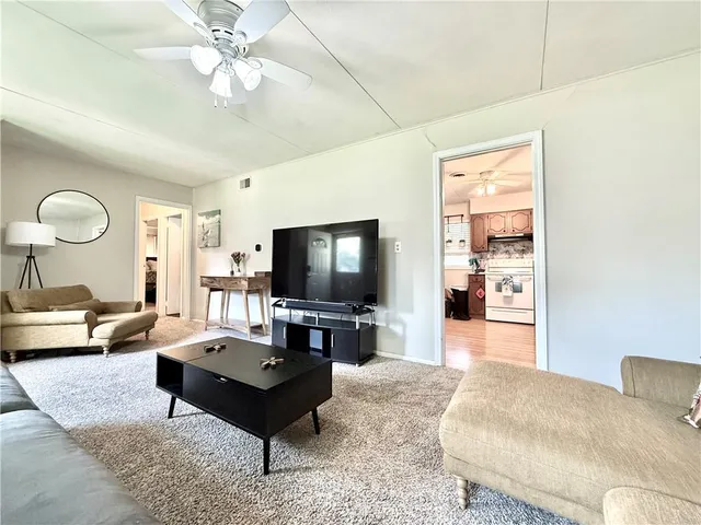 $165,000 | 733 West Thompson Street, Maryville, MO 64468