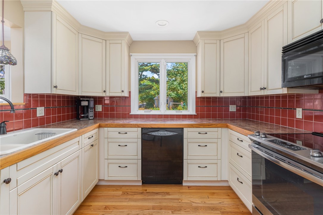 117 Wendell Road Warwick, RI 02888 - Photo 13 of 30 Gallery Image 13