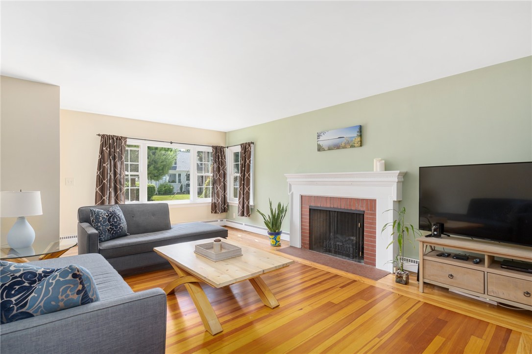 117 Wendell Road Warwick, RI 02888 - Photo 8 of 30 Gallery Image 8
