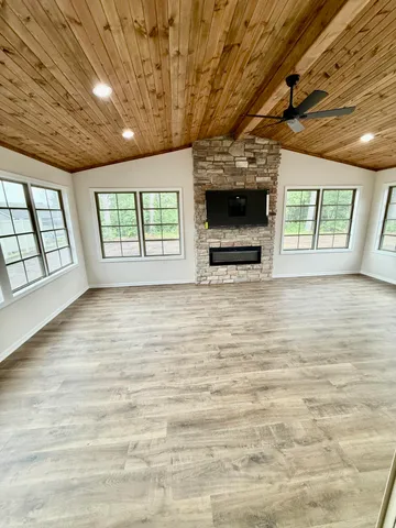 $415,900 | 1622 Elderberry Street Southeast, De Motte, IN 46310