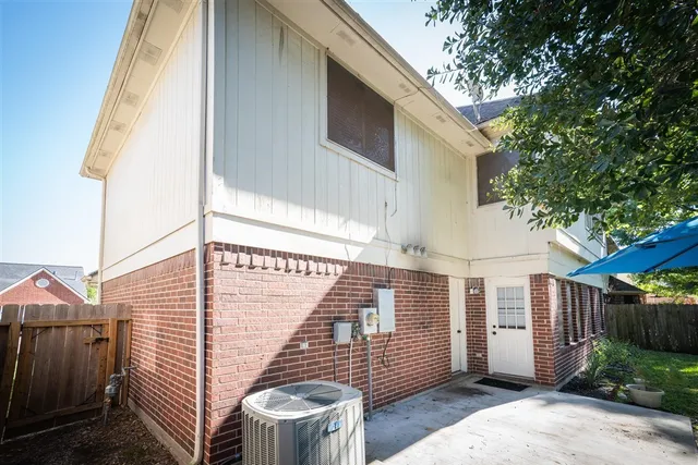 $2,175 | 16434 Concord Falls Lane, Sugar Land, TX 77498