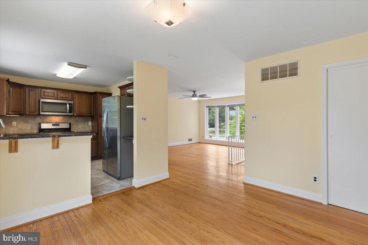 5627 Ottawa Road Centreville, VA 20120 - Photo 11 of 40