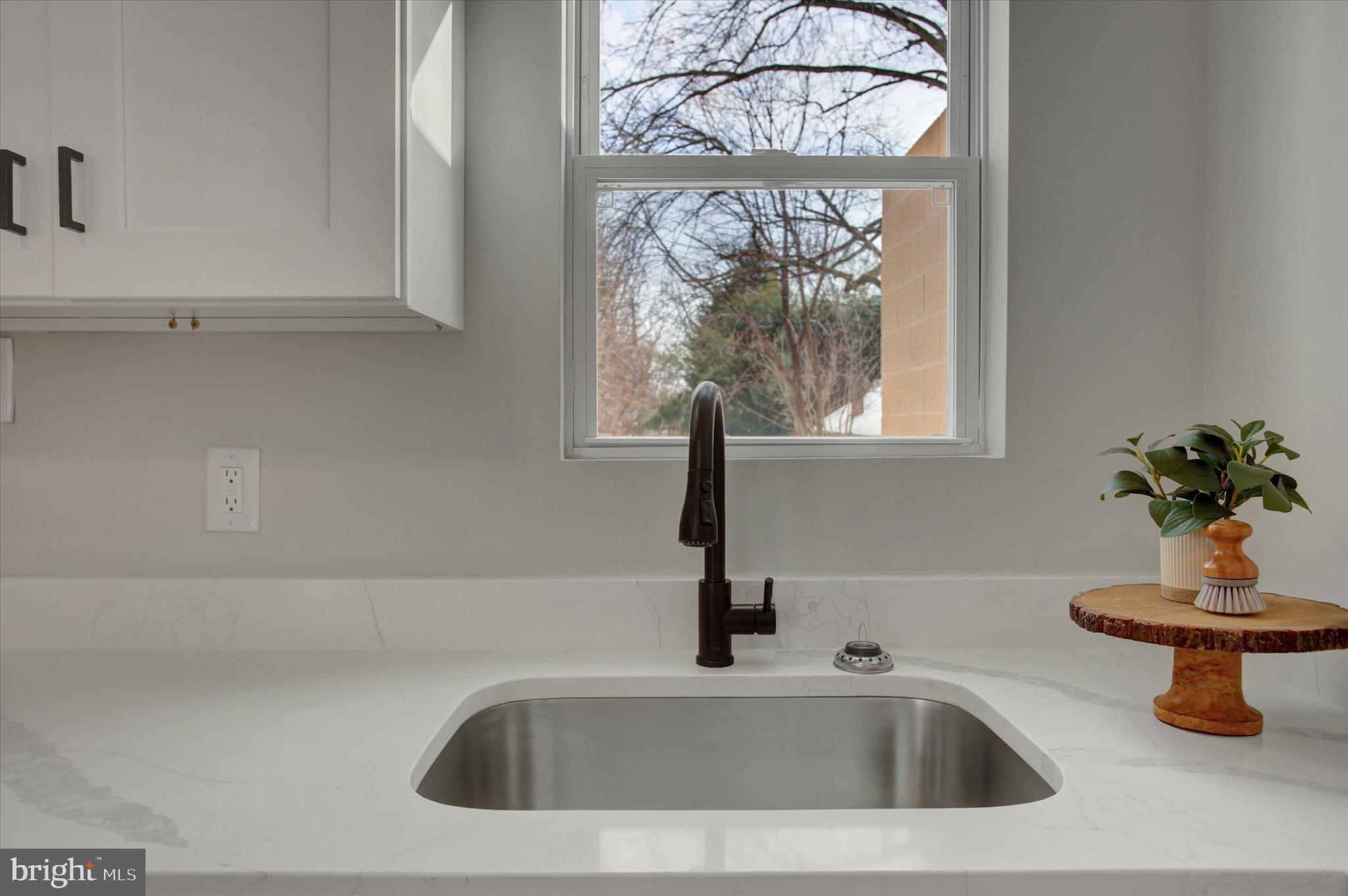 830 Broad Street Chambersburg, PA 17201 - Photo 12 of 27