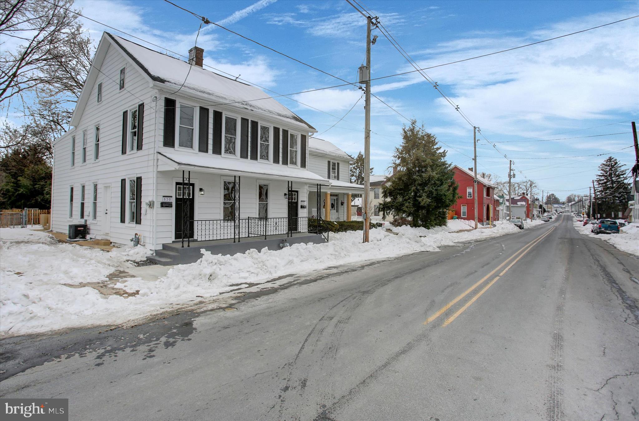 830 Broad Street Chambersburg, PA 17201 - Photo 3 of 27