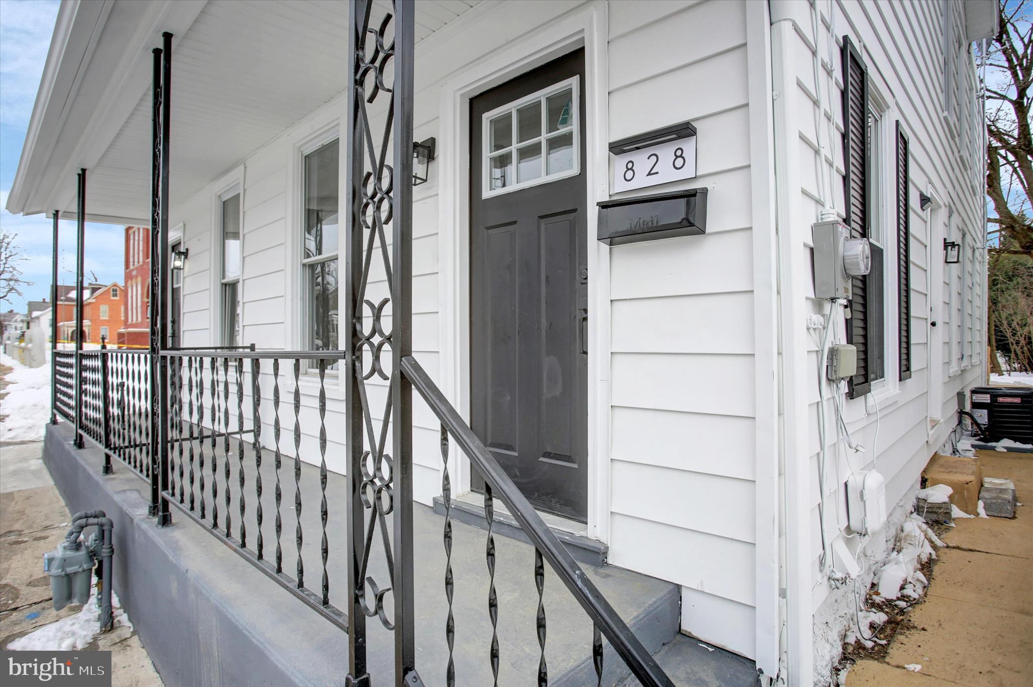 830 Broad Street Chambersburg, PA 17201 - Photo 5 of 27