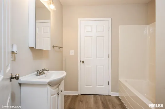 $142,900 | 713 South Jackson Street, Litchfield, IL 62056