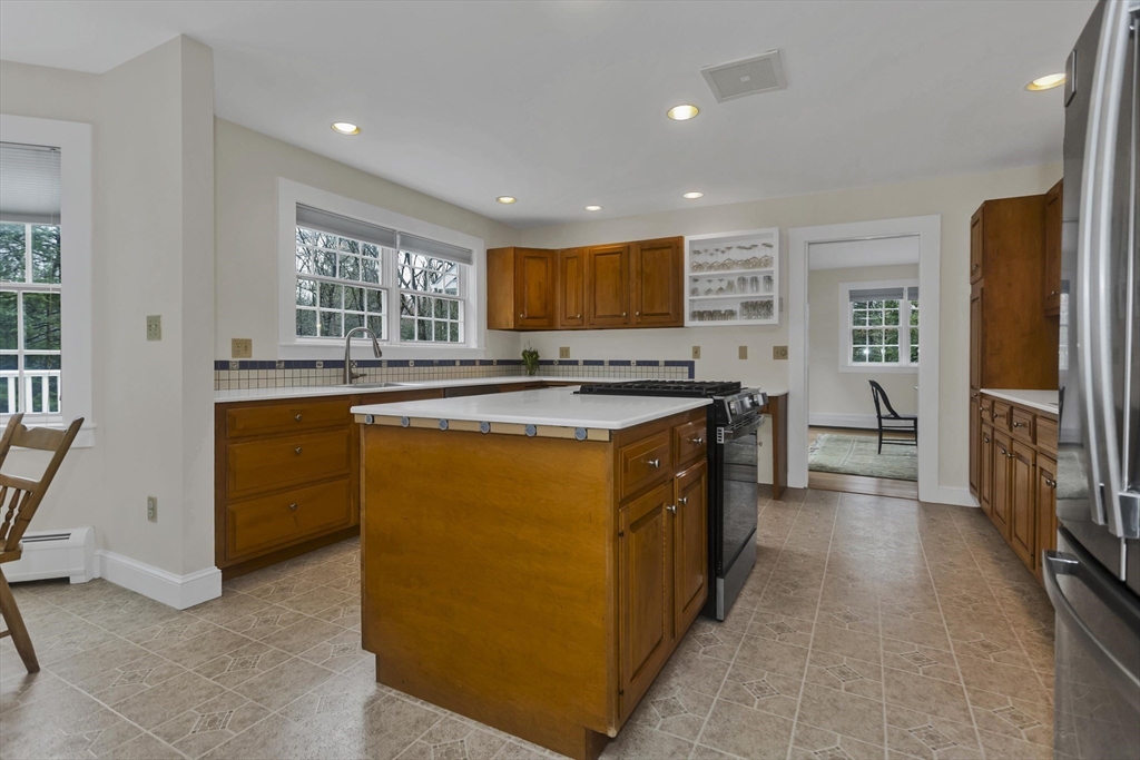 36 Trillium Way Amherst, MA 01002 - Photo 20 of 42