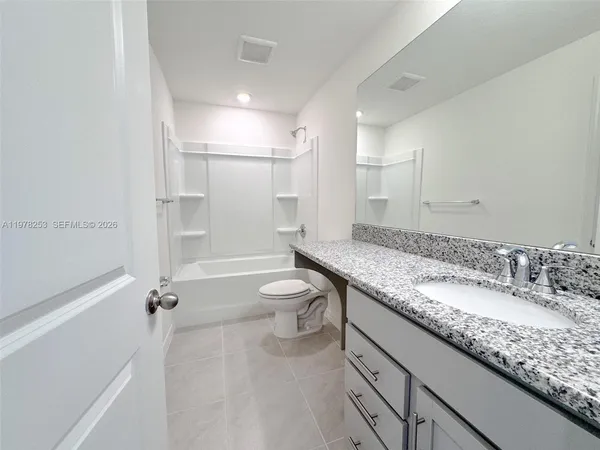 $1,950 | 15031 Caspian Tern Court, Unit 102, Fort Myers, FL 33917