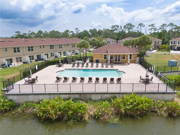 $1,950 | 15031 Caspian Tern Court, Unit 102, Fort Myers, FL 33917