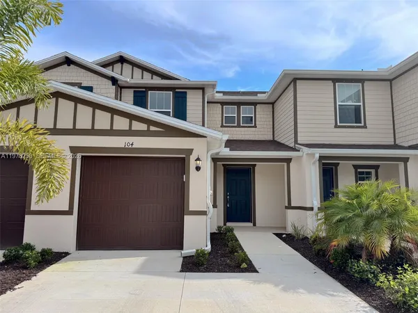 $1,950 | 15031 Caspian Tern Court, Unit 102, Fort Myers, FL 33917