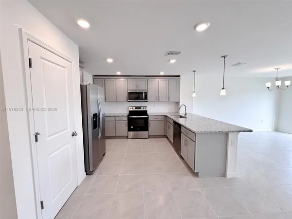 $1,950 | 15031 Caspian Tern Court, Unit 102, Fort Myers, FL 33917