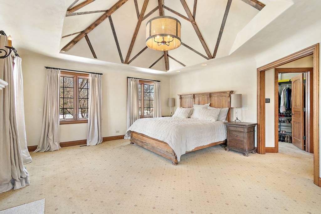 285 Rugby Road North Barrington, IL 60010 - Photo 16 of 45