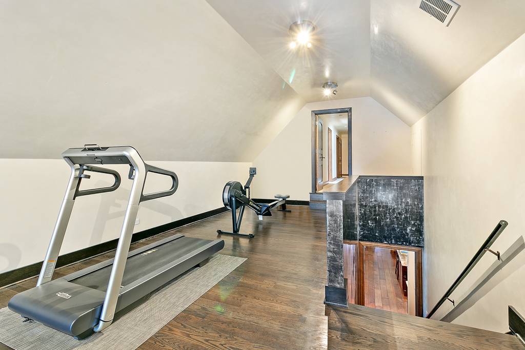 285 Rugby Road North Barrington, IL 60010 - Photo 26 of 45