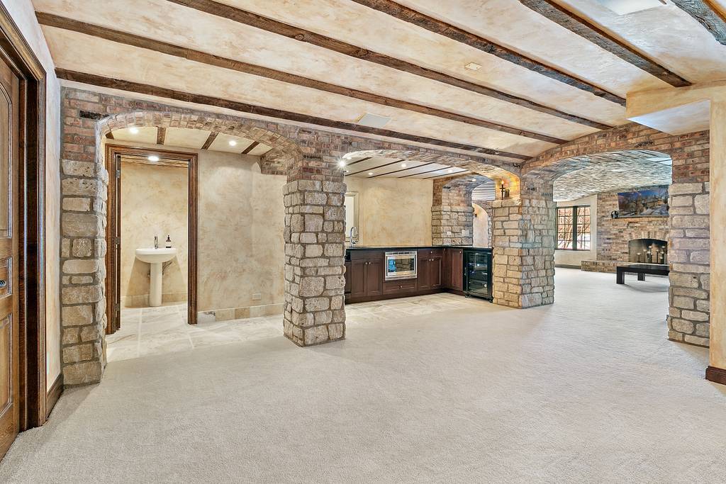 285 Rugby Road North Barrington, IL 60010 - Photo 31 of 45