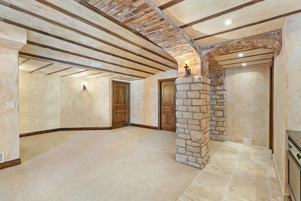 285 Rugby Road North Barrington, IL 60010 - Photo 33 of 45