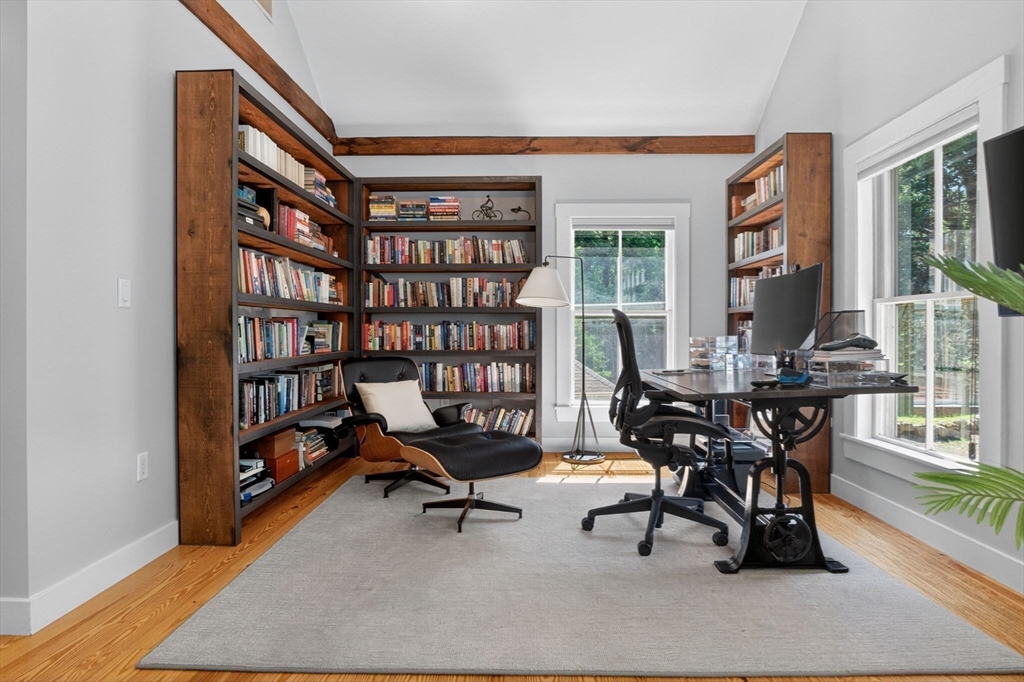 47 Longfellow Road Wellesley, MA 02481 - Photo 24 of 42