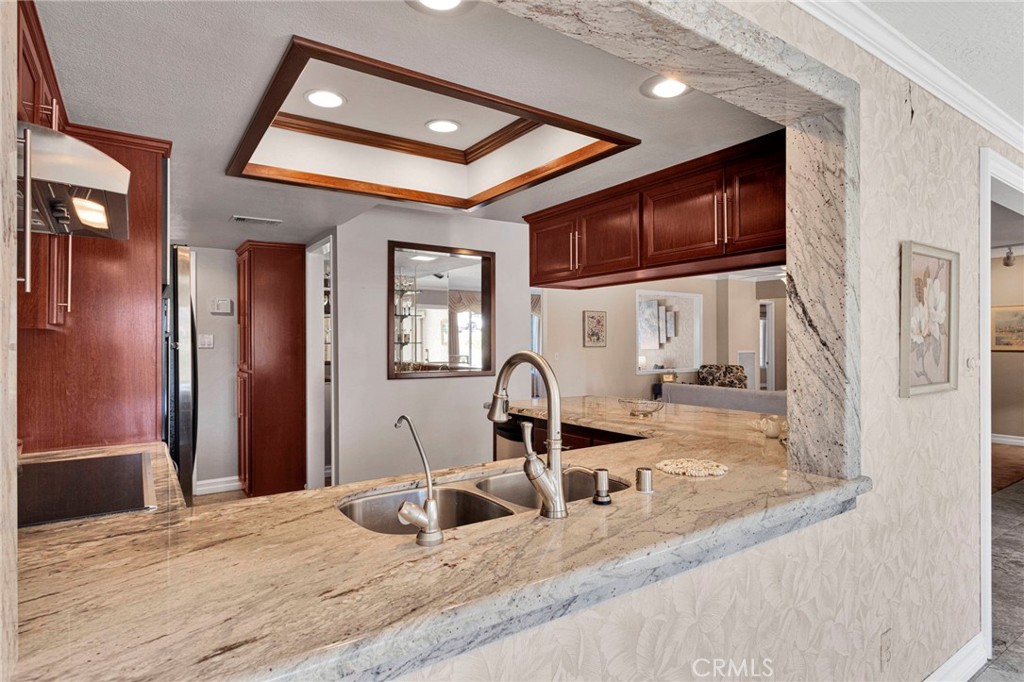15033 Riverside Way Apple Valley, CA 92307 - Photo 15 of 55 Gallery Image 15