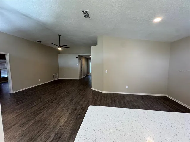 $2,385 | 3037 Barrymore Court, Orlando, FL 32835