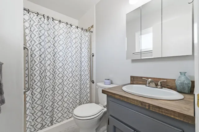 $330,000 | 4142 West Cambridge Avenue, Visalia, CA 93277