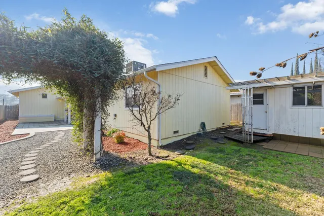 $330,000 | 4142 West Cambridge Avenue, Visalia, CA 93277