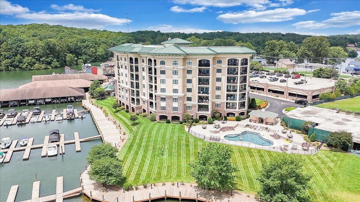 100 Bridgewater Pointe Place, Unit 502 Moneta, VA 24121 - Photo 51 of 54 79-19-DJI_20250619124402_0045_D