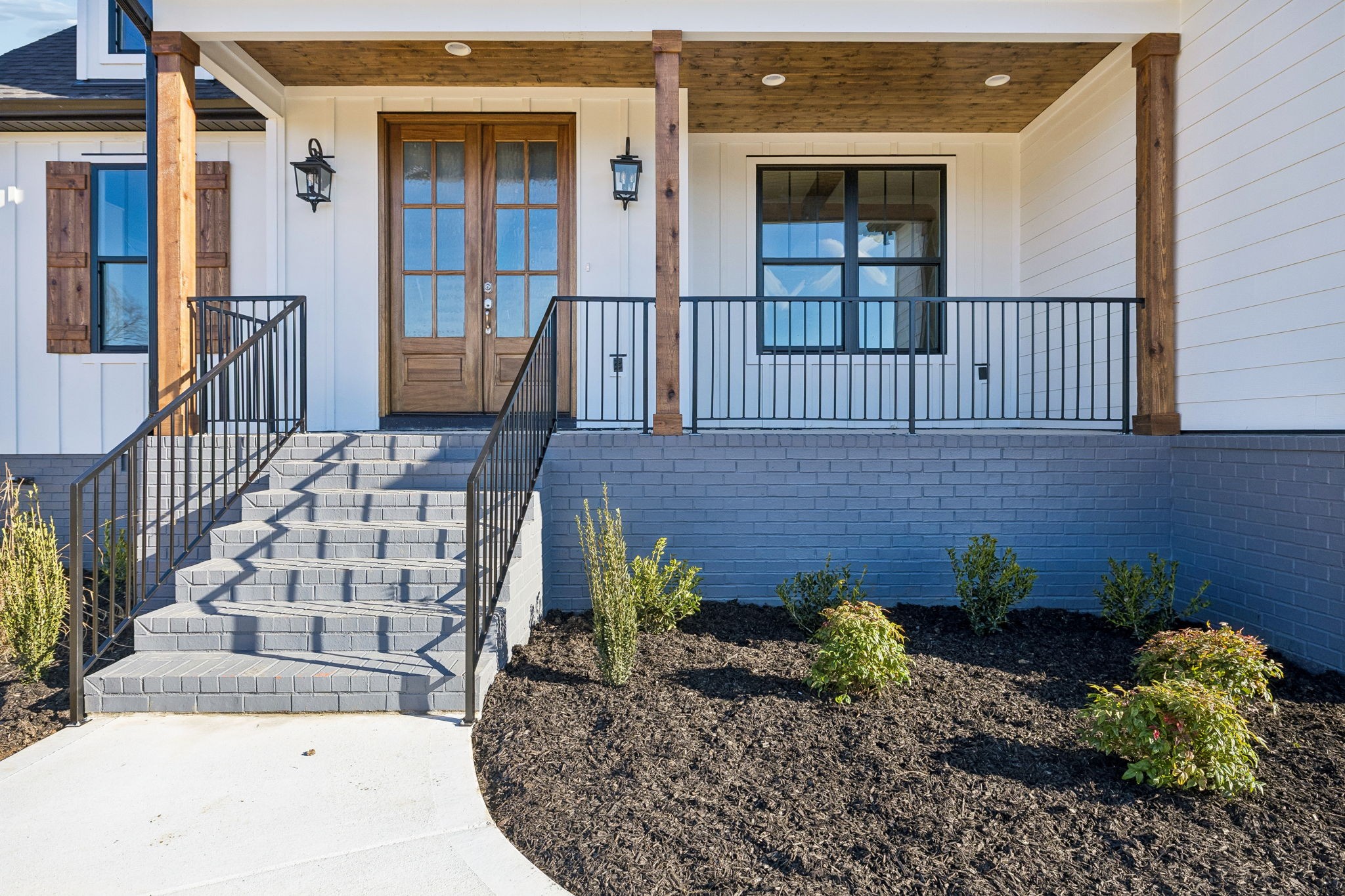 13821 Cainsville Road Lebanon, TN 37090 - Photo 6 of 68 a view of a house with a small yard and wooden floor