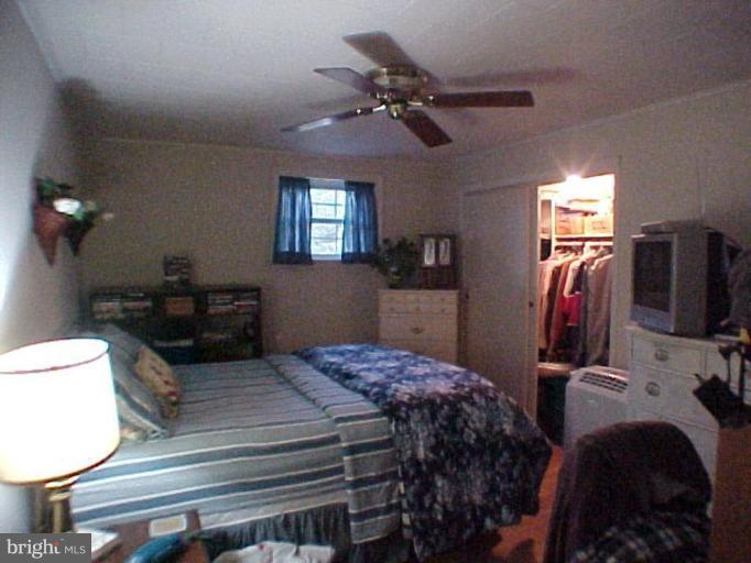 2916 Gladnor Road Pasadena, MD 21122 - Photo 8 of 12 Bedroom #1
