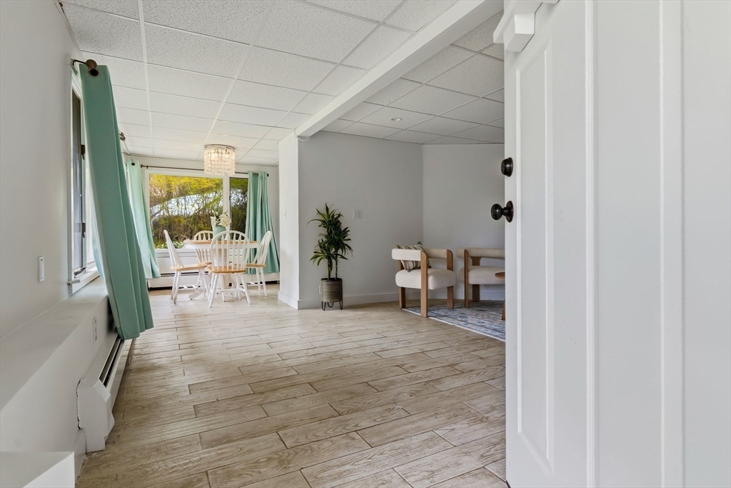6 Mt Locust Place, Unit 2 Gloucester, MA 01930 - Photo 7 of 39