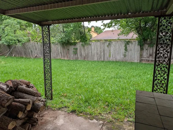 $2,100 | 9830 Thistle Trail Drive, Houston, TX 77070