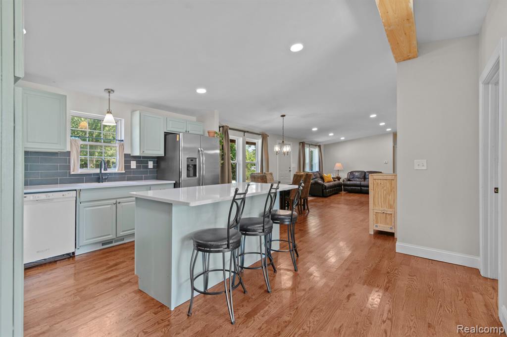 31747 Sibley Road Romulus, MI 48174 - Photo 5 of 24