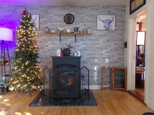 $410,000 | 25 Belleview Avenue, Winter Harbor, ME 04693