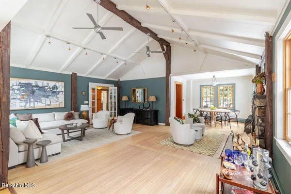 $2,495,000 | 17 Cronk Road, Monterey, MA 01245