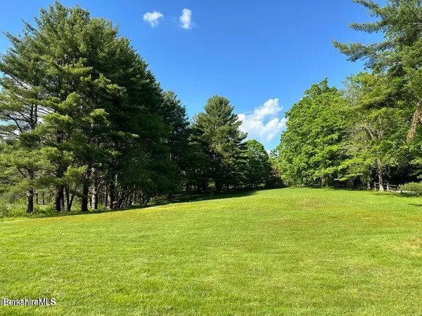 $2,495,000 | 17 Cronk Road, Monterey, MA 01245