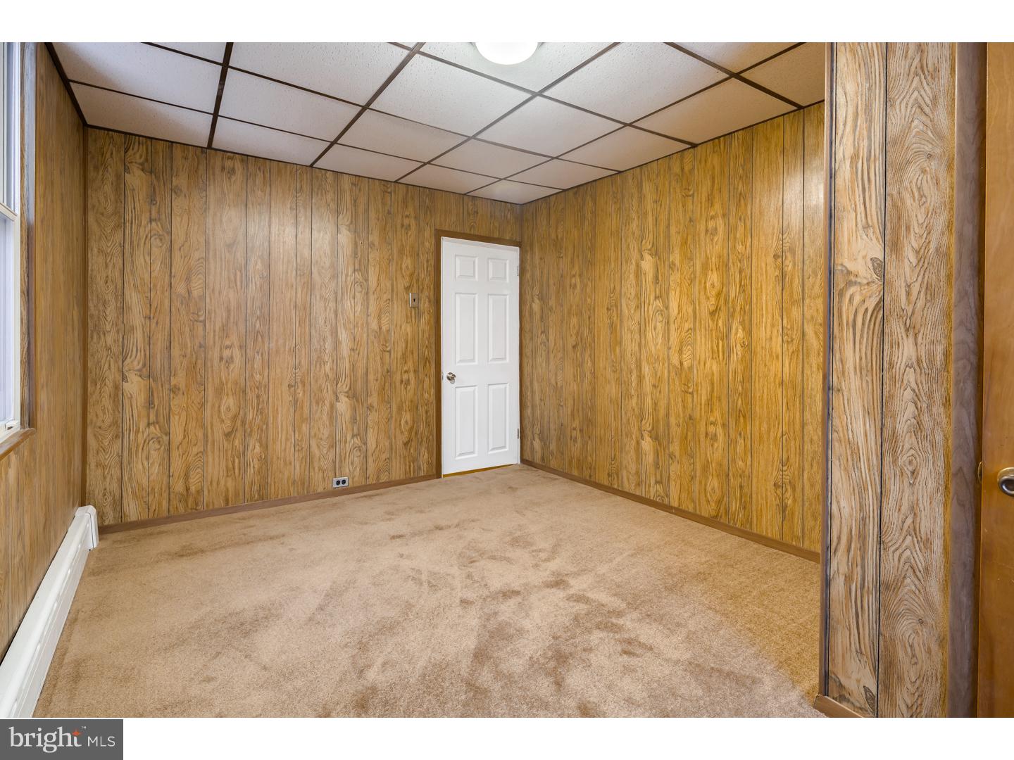 718 Edgemore Road Philadelphia, PA 19151 - Photo 12 of 16 Gallery Image 12