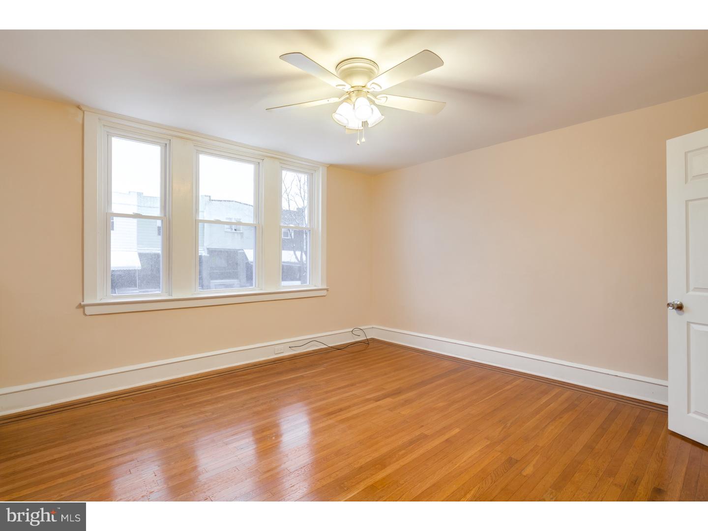 718 Edgemore Road Philadelphia, PA 19151 - Photo 13 of 16 Gallery Image 13