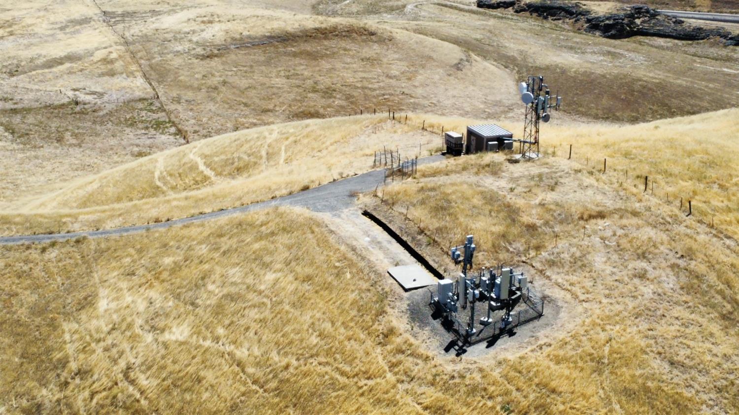 5296 Orestimba Road Gustine, CA 95322 - Photo 11 of 14 Cell towers under lease not included in sale.