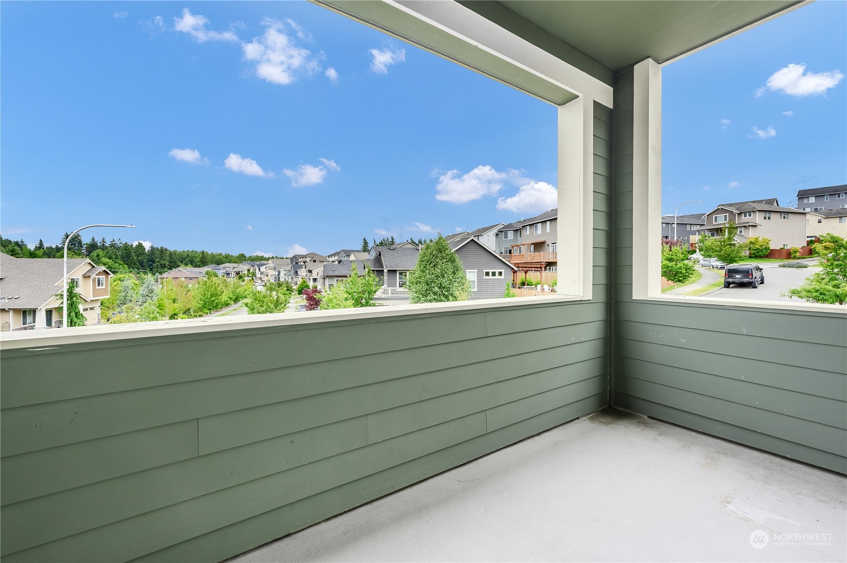 1118 Southwest 338th Street Federal Way, WA 98023 - Photo 12 of 25 a window