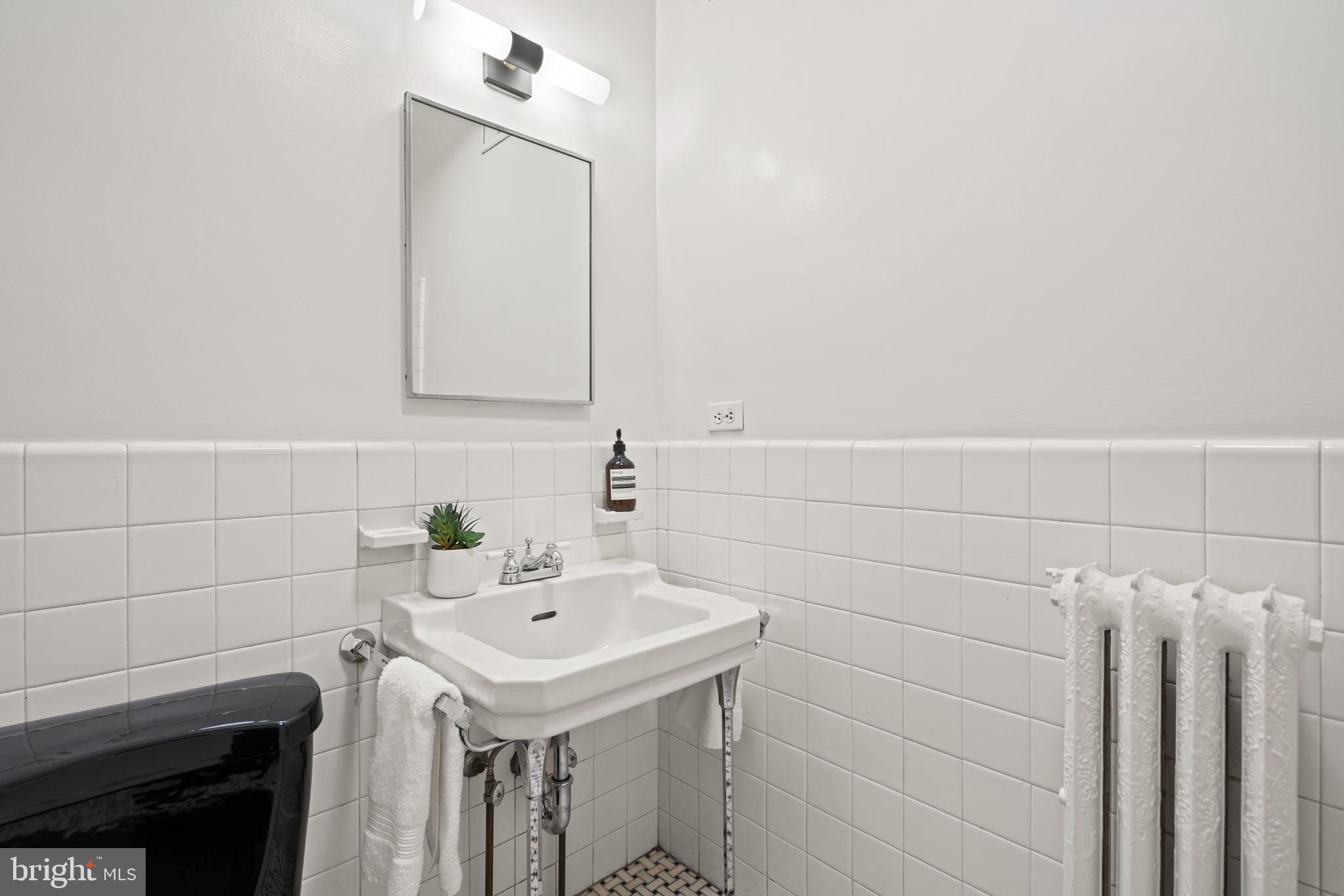 2214 Wyoming Avenue Northwest Washington, DC 20008 - Photo 25 of 37