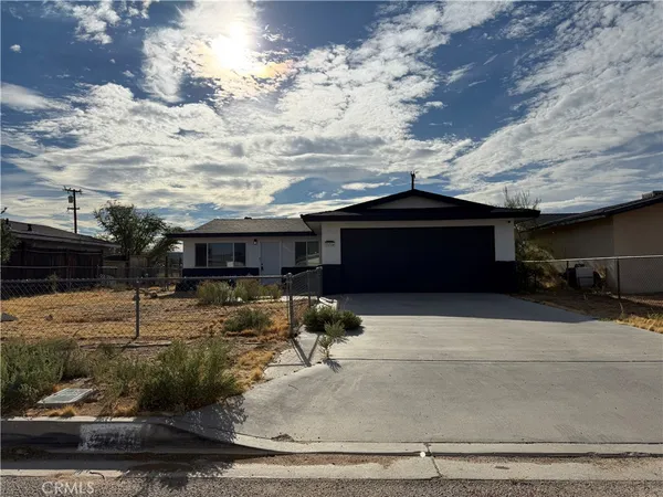 $225,000 | 35764 Frontier Avenue, Yermo, CA 92398