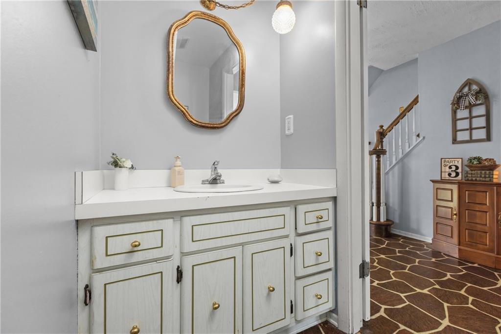 3095 Investors Road Washington, PA 15301 - Photo 17 of 33 Gallery Image 17