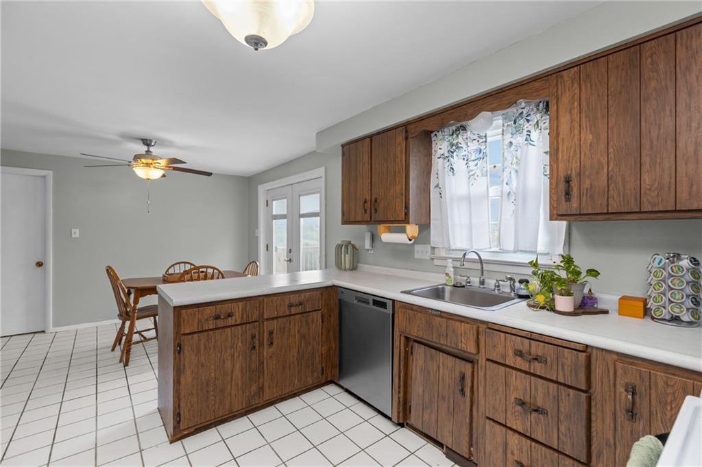 3095 Investors Road Washington, PA 15301 - Photo 9 of 33 Gallery Image 9